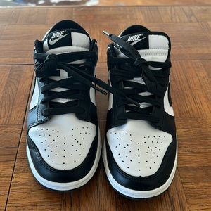 Nike Dunks Black and White NEW size M 8.5 W 10